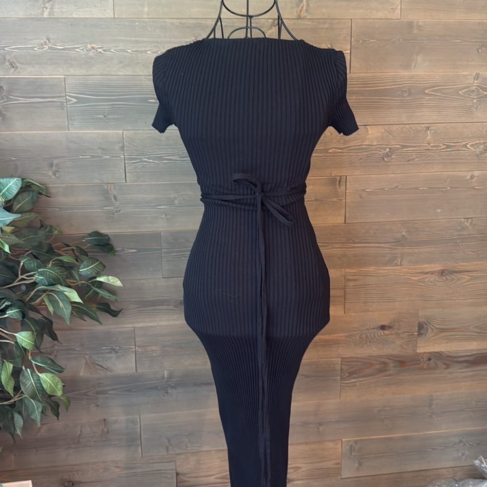 Zara black wrap ribbed short sleeve dress - Picture 3 of 4